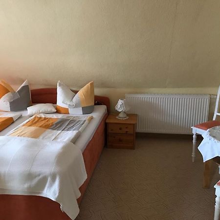 Ferienwohnung Krause Oben Steinthaleben Buitenkant foto