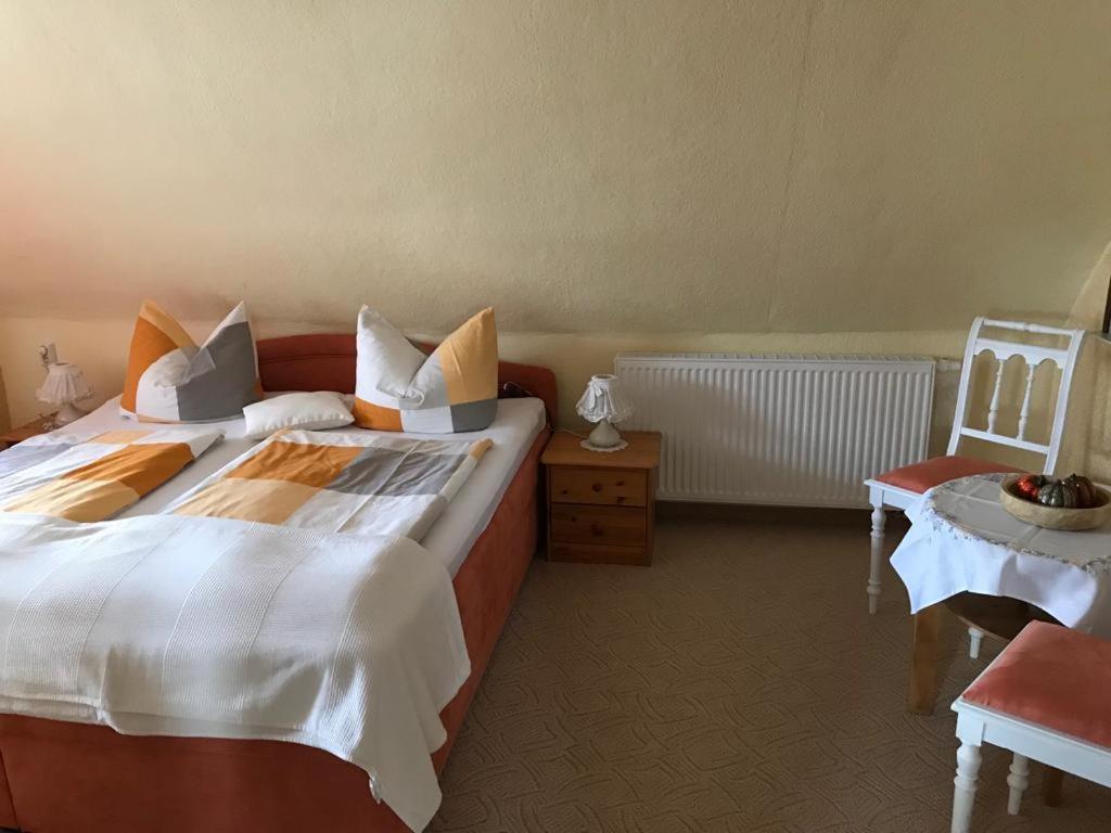 Ferienwohnung Krause Oben Steinthaleben Buitenkant foto